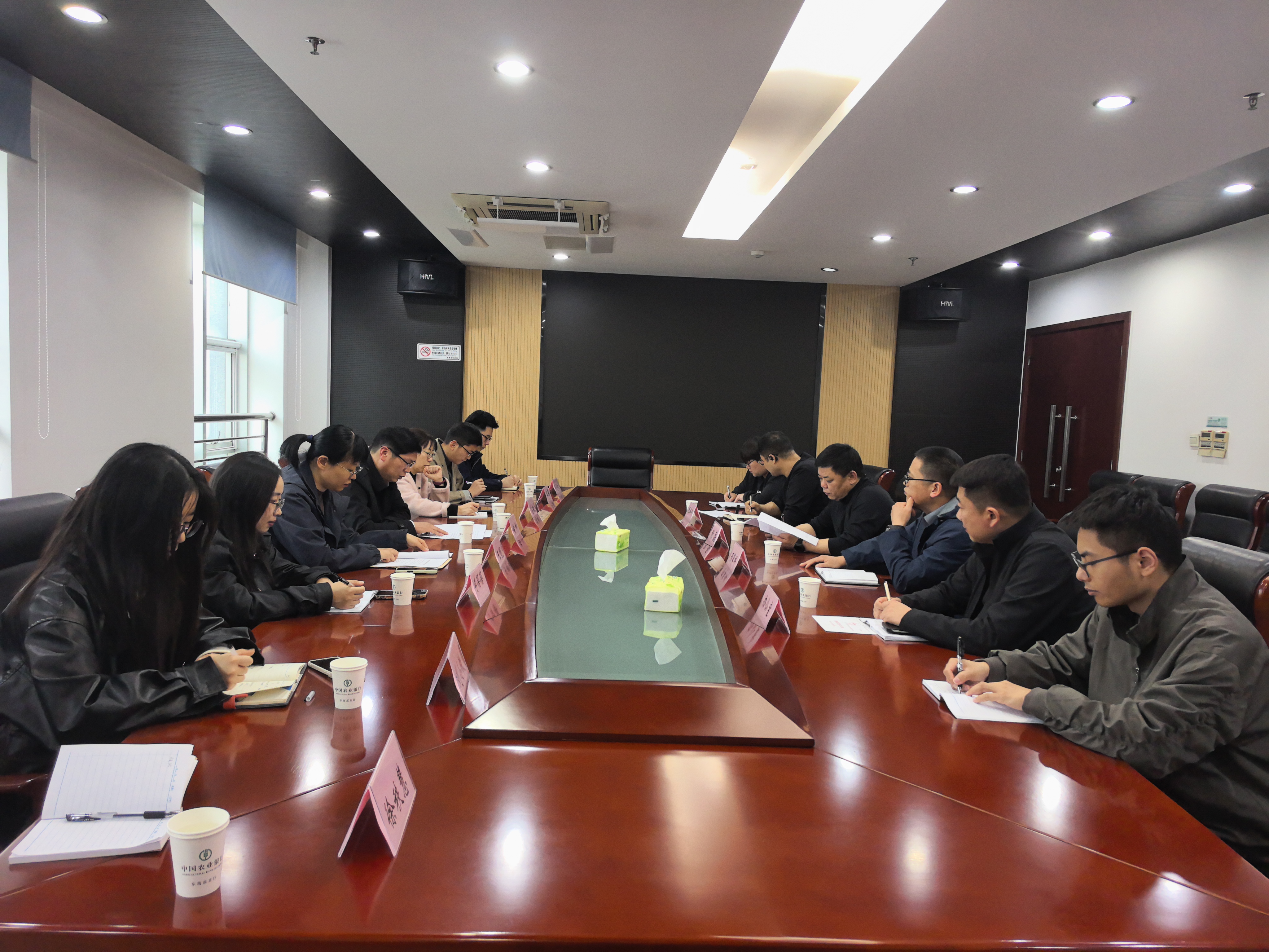 东海县审计局召开“同级审”进点会.jpg