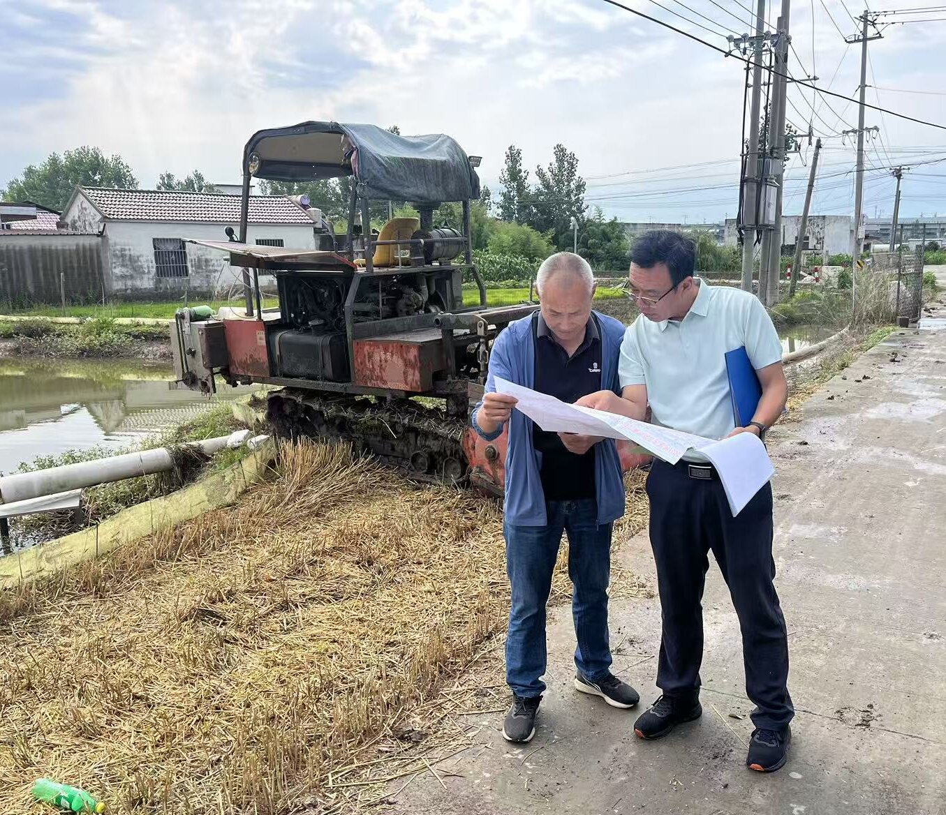 （20260730)  灌云县审计局：强化现场审计核验 严把农田道路工程质量.jpg
